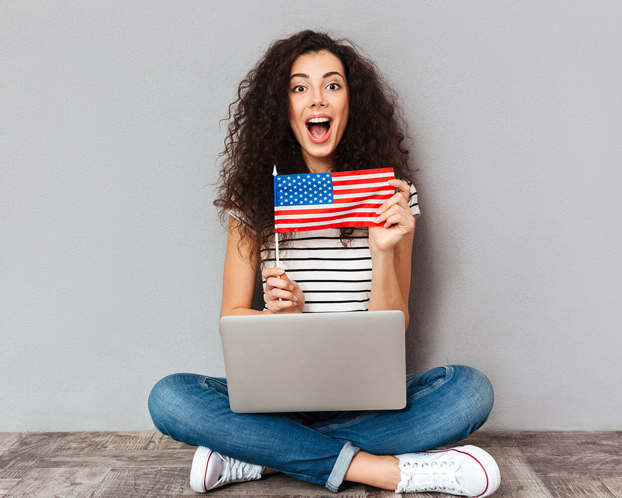 Aqui quereremos que voc&ecirc; viva o ingl&ecirc;s al&eacute;m da sala de aula e atrav&eacute;s das suas paix&otilde;es, numa metodologia personalizada e sem bla bla bla. Com muita interatividade e conversa&ccedil;&atilde;o sobre temas verdadeiros e atuais, o aprendizado &eacute; din&acirc;mico e natural.

Oferecemos acima de tudo a liberdade para se aprender e viver.

Bruno Monteiro
